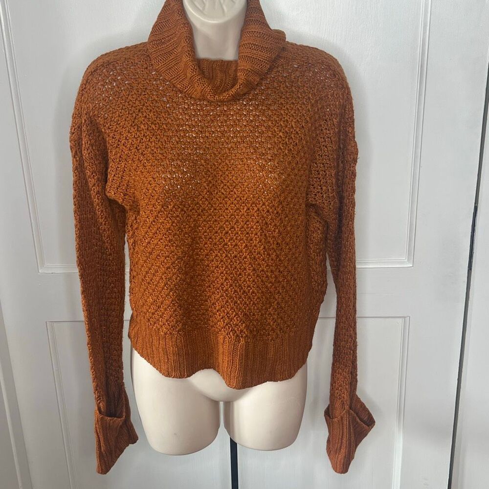 Pink Rose Knit Turtleneck Sweater in Rust Size Medium